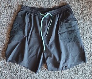 lululemon athletica Men's Hybrid Shorts - Black with Mint Accents